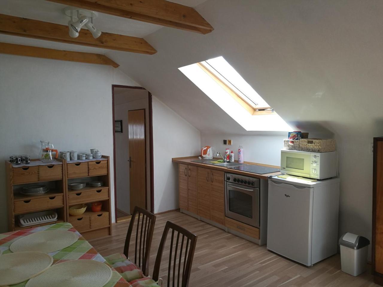 Apartman v zahrade Nova Vcelnice Exteriér fotografie