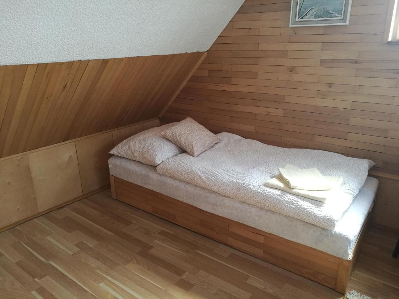 Apartman v zahrade Nova Vcelnice Exteriér fotografie